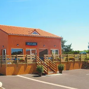 Cantal Hotel