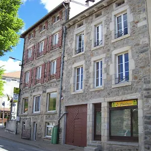Logis Le Clair Logis Hotel